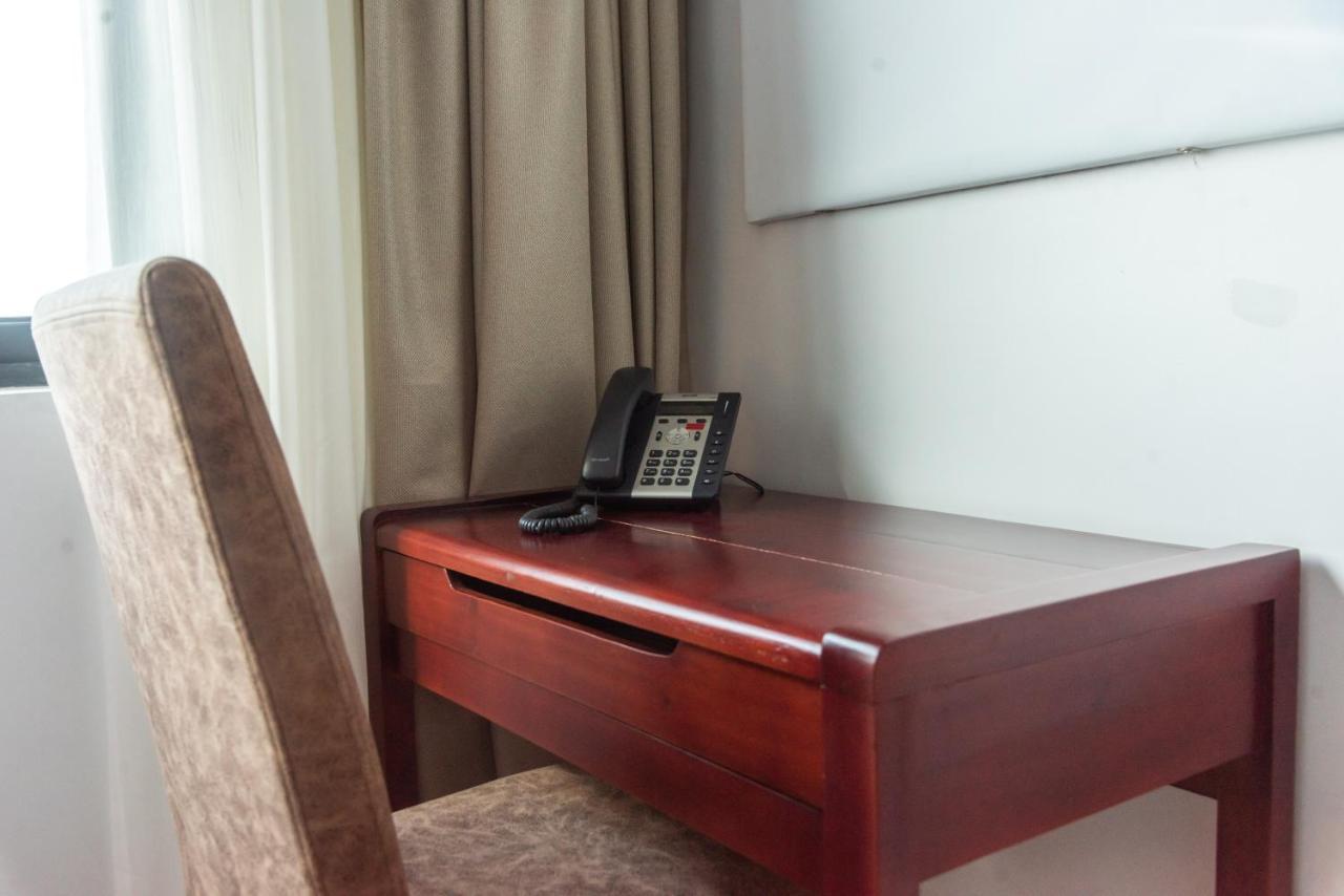 Pauraque Soho Hotel ดาร์เอสซาลาม ภายนอก รูปภาพ