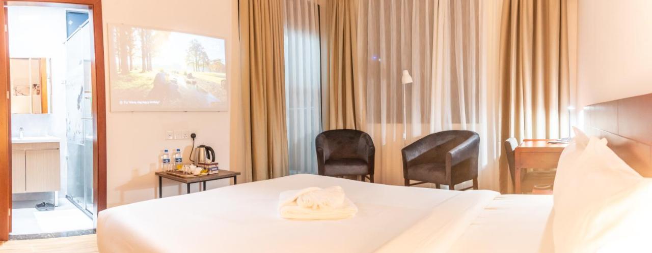 Pauraque Soho Hotel ดาร์เอสซาลาม ภายนอก รูปภาพ