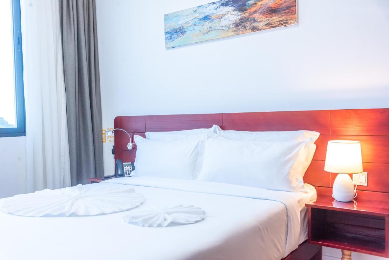 Pauraque Soho Hotel ดาร์เอสซาลาม ภายนอก รูปภาพ