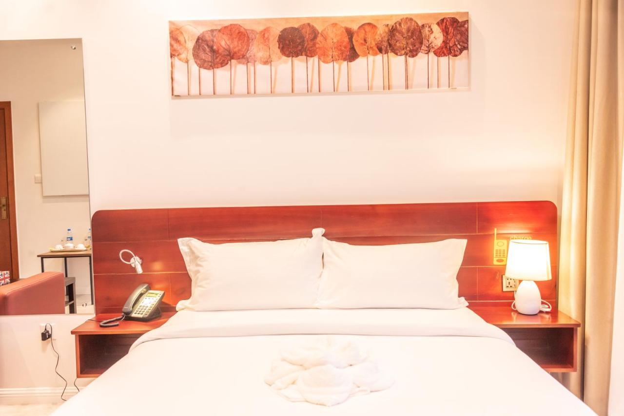 Pauraque Soho Hotel ดาร์เอสซาลาม ภายนอก รูปภาพ